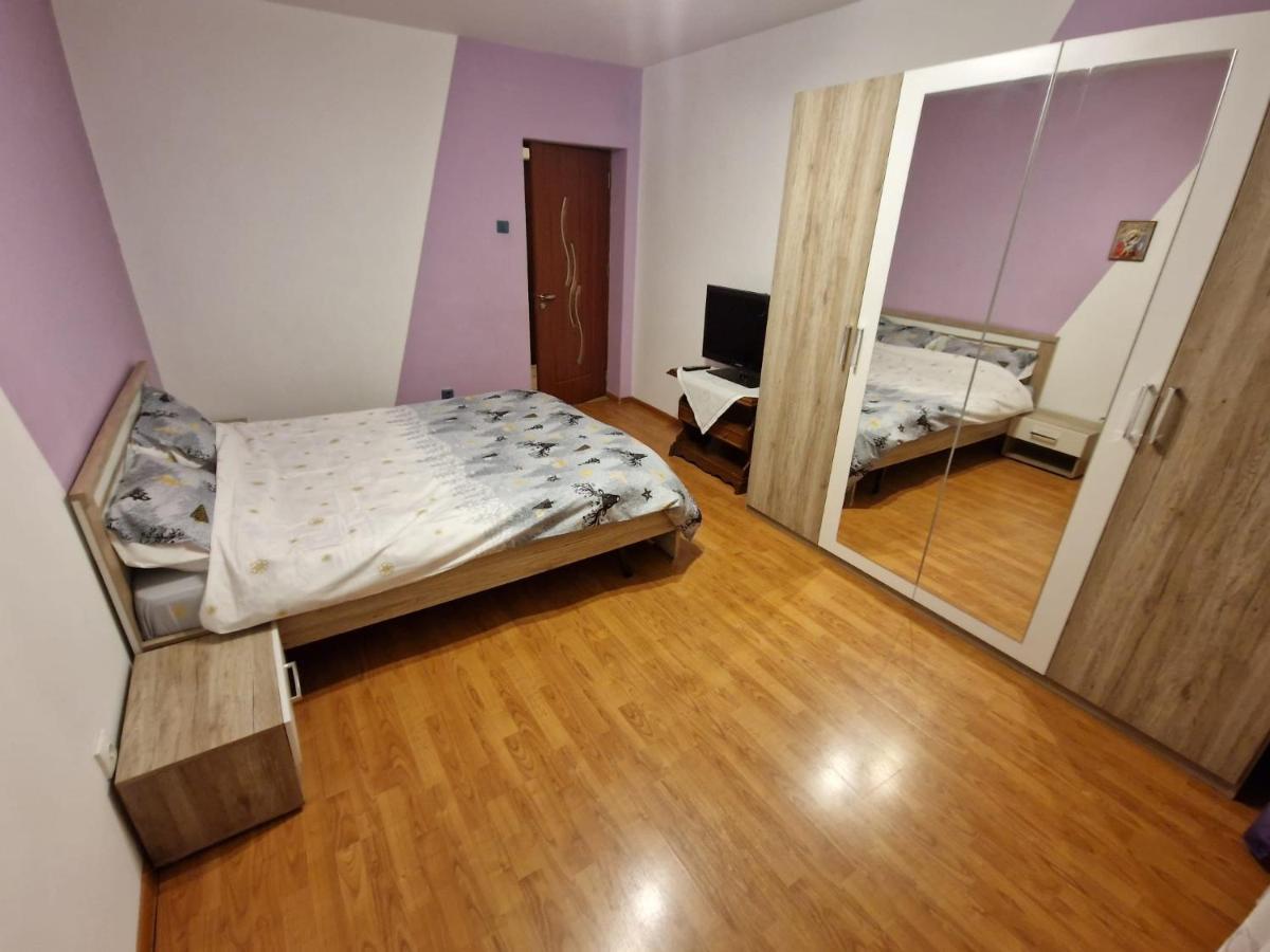 Apartament Victoria Apartamento Târgu Jiu Exterior foto